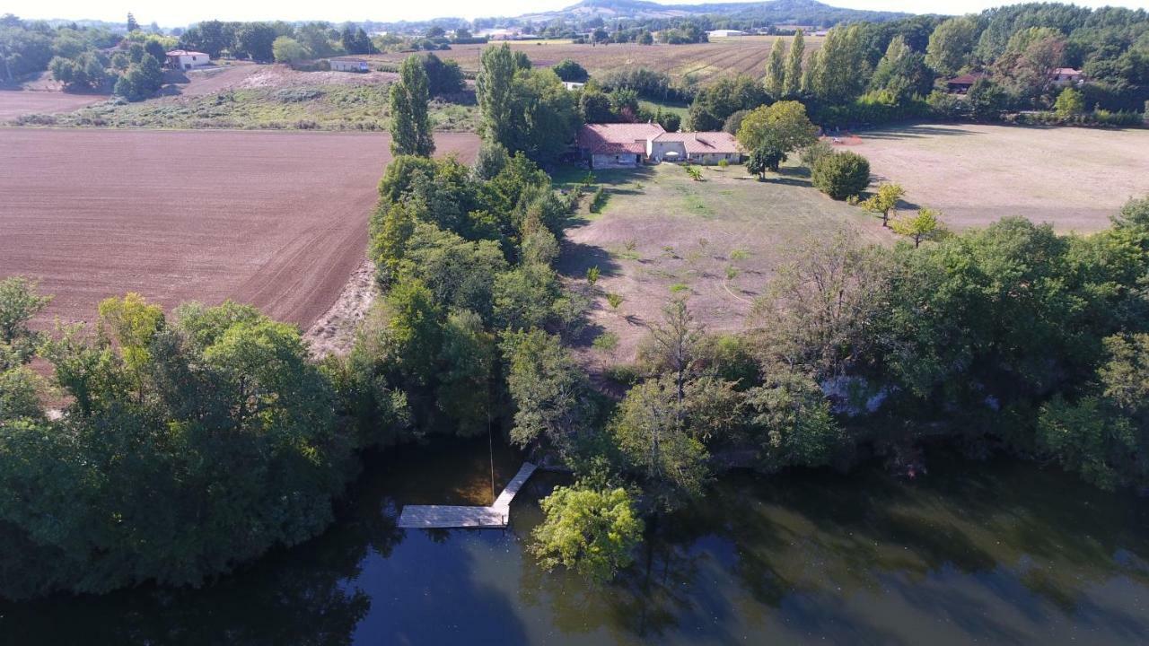 Gites Clodeguy No 2 Saint-Sylvestre-sur-Lot Extérieur photo